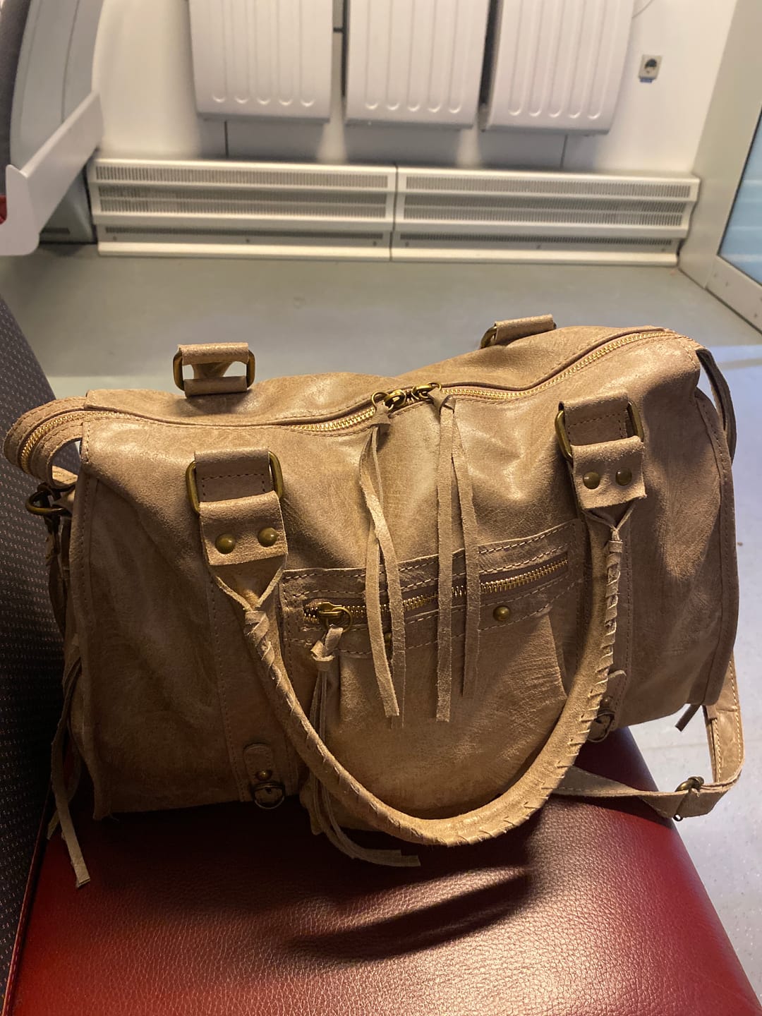 Customer photo review of It girl bag taupe