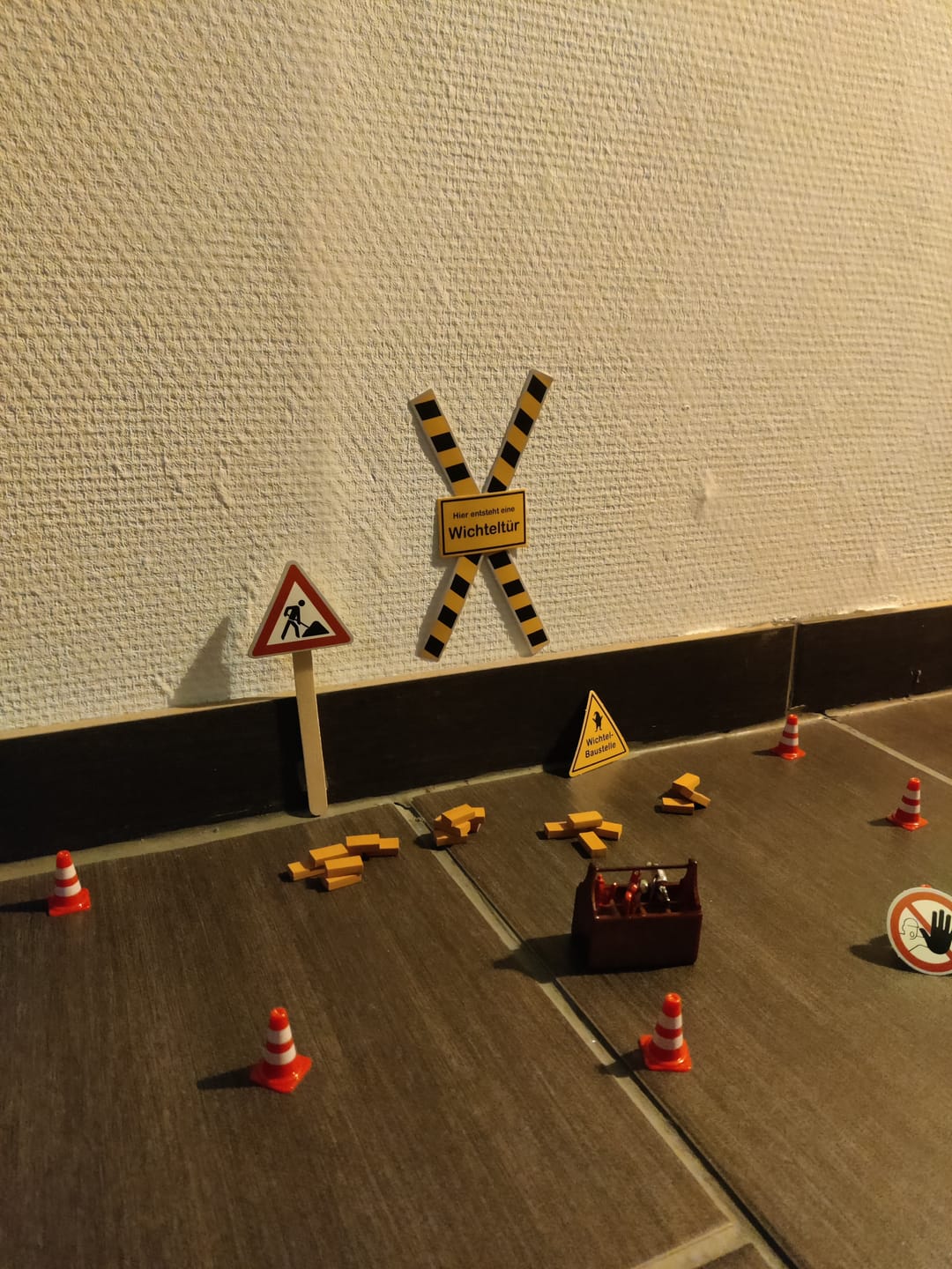 Customer photo review of Wichtel Baustelle - Erweiterungspaket - Werkzeug & Pylonen