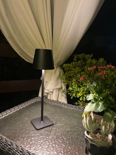 Customer photo review of Lampara Mesa Escritorio Led Decorativa Ajustable Usb