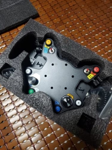 Customer photo review of Simsonn Racing Simulator Carbon Fiber and Aluminum Steering Wheel Hub