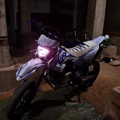 Customer photo review of WHITE STORM - GRAPHICS KIT