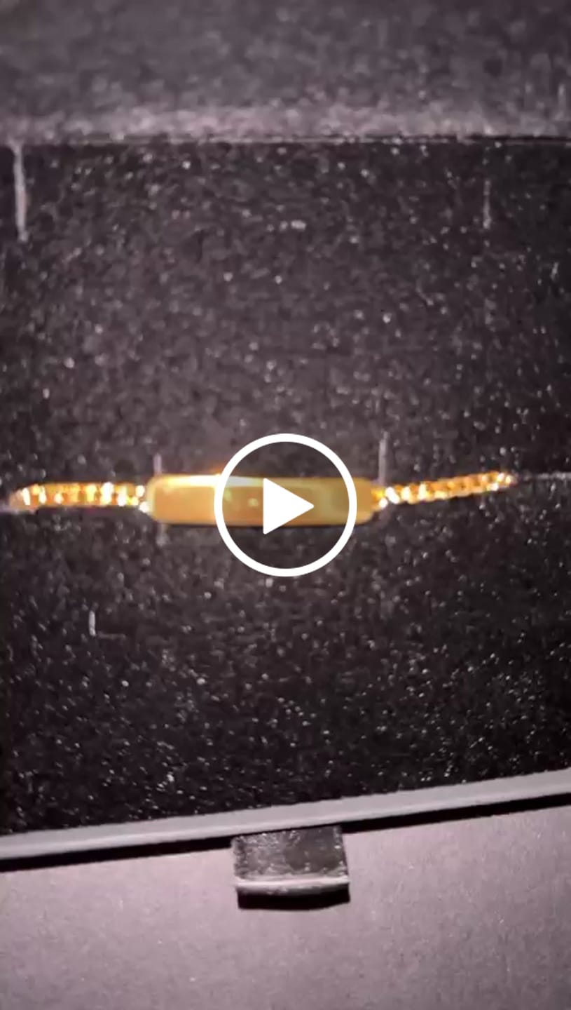 Customer video review of The Engraved Bracelet Gold