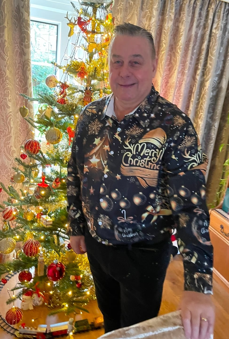 Customer photo review of Men's Golden Merry Christmas Champagne Print Long Sleeve Shirt