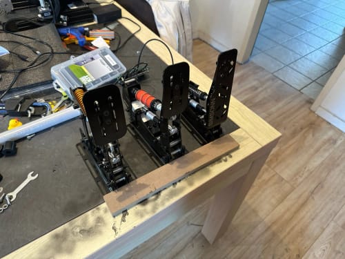 Customer photo review of Simsonn Racing Simulator Pro Pedal Manual and Automatic Gears