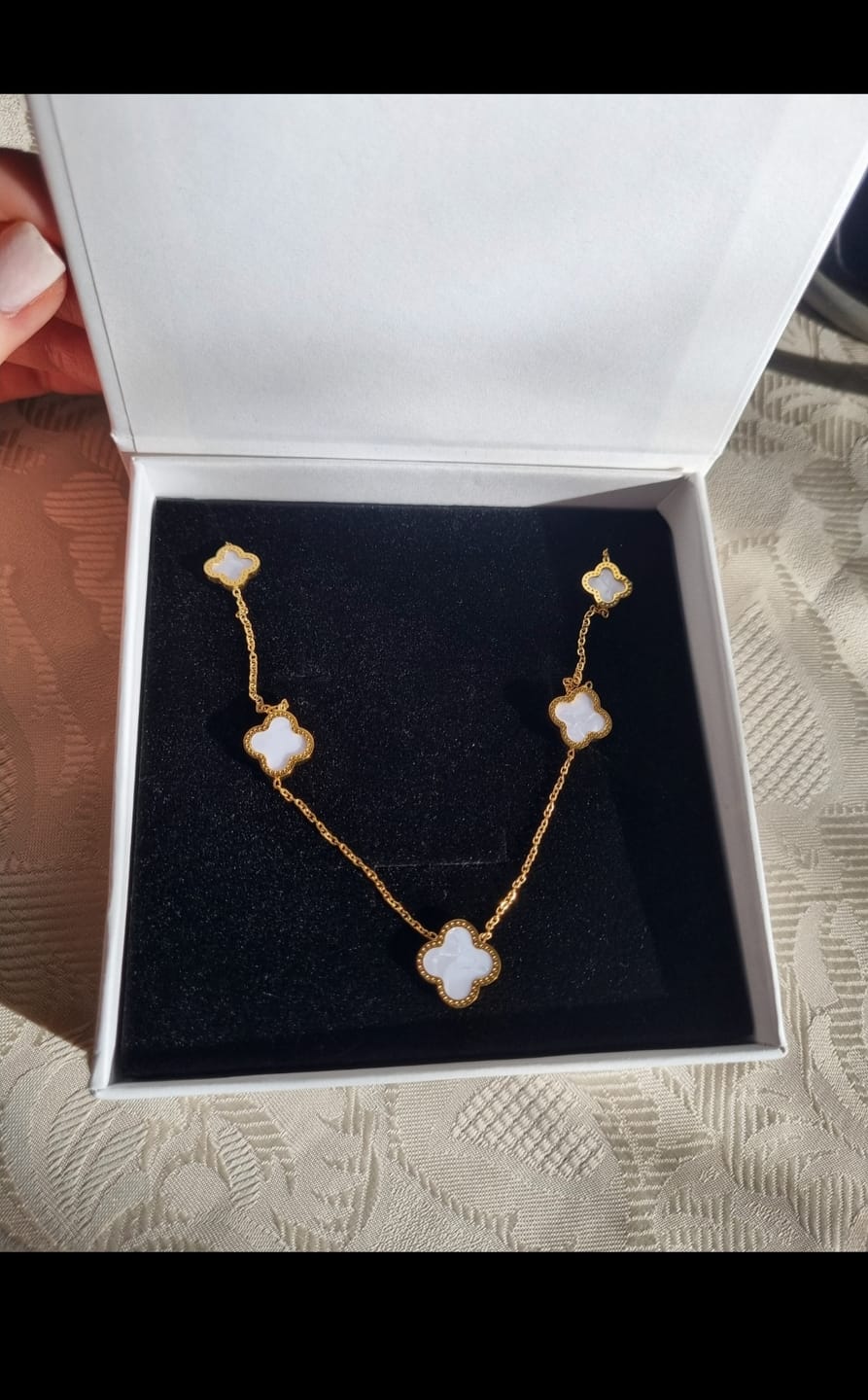 Customer photo review of Set Bratara + Colier Auriu Flower