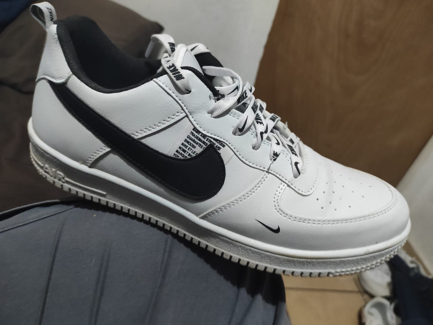 Customer photo review of Tenis 270 Blanco Negro Negro