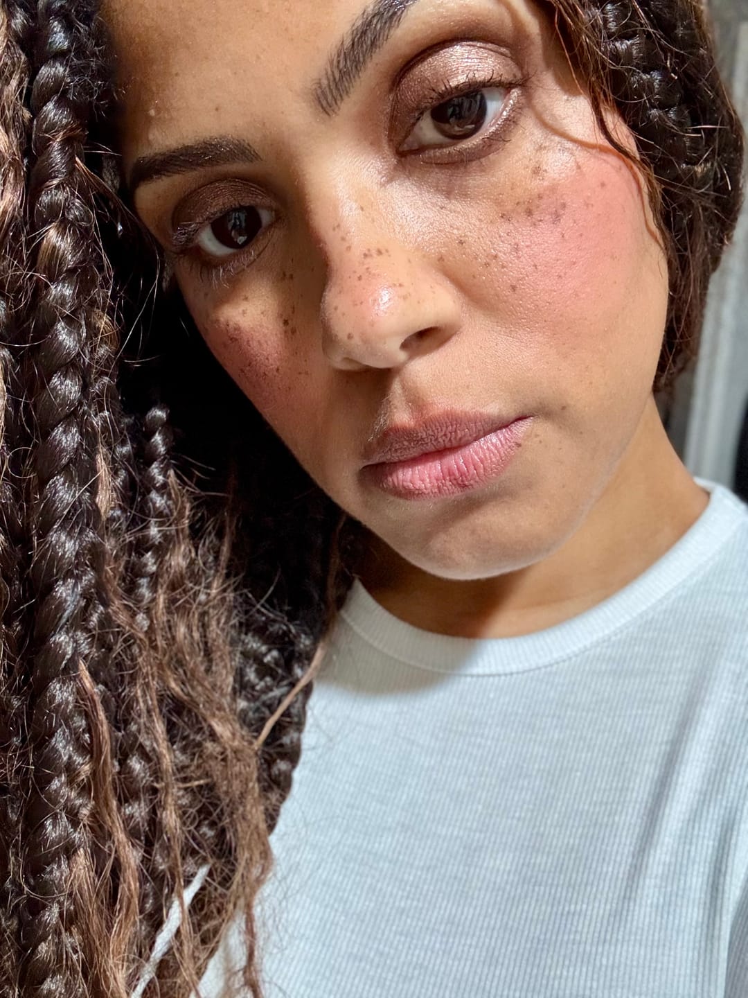 Customer photo review of Smoke Reflect™ Cream + Powder Eye Shadow Duo
