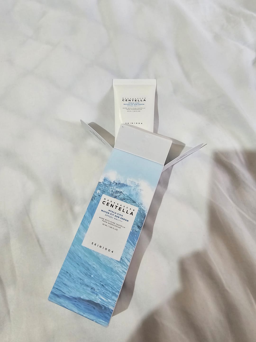 Customer photo review of SKIN1004 - Madagascar Centella Hyalu-Cica Water-Fit Sun Serum 50 ML | Protector Solar en Suero