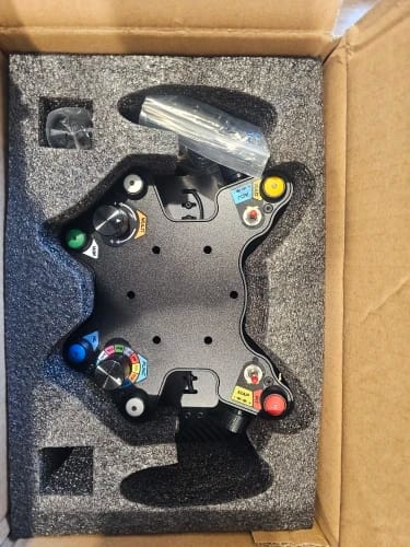 Customer photo review of Simsonn Racing Simulator Carbon Fiber and Aluminum Steering Wheel Hub