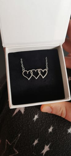 Customer photo review of Persönliche Kinderzeichnung als Halskette oder Anhänger