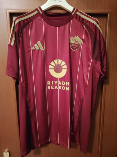 Customer photo review of MAGLIA ROMA HOME 2024/25