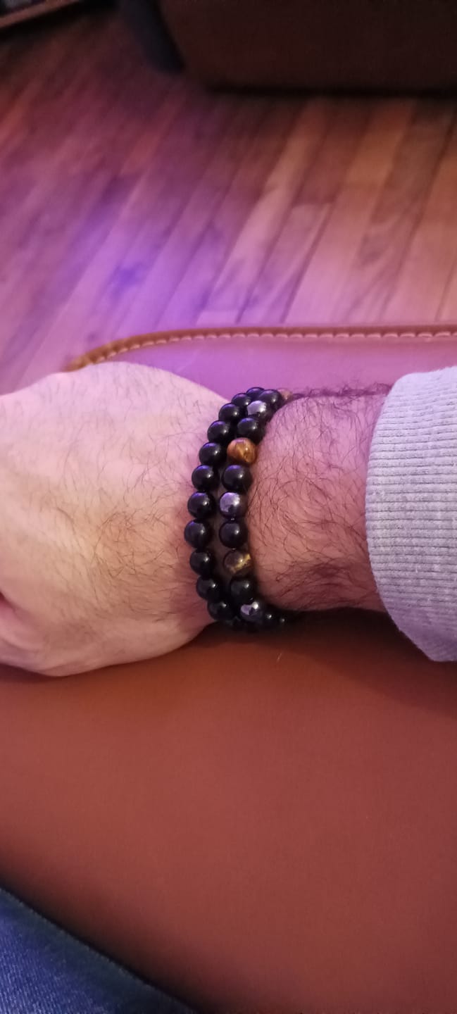 Customer photo review of Bracelet "Triple Protection" en Hématite, Oeil de Tigre et Obsidienne