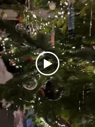 Customer video review of Weihnachtsdeko mit Schneeflocken