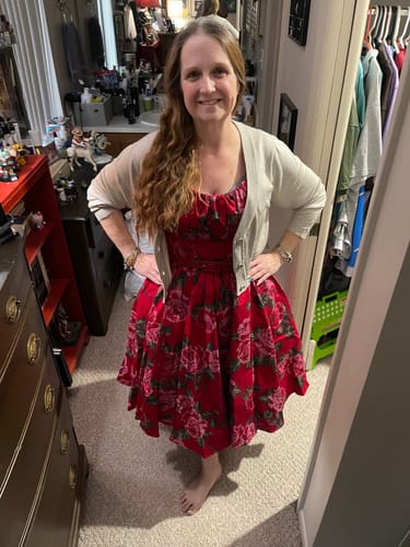 Customer photo review of PRE-ORDER - Ingenue Swing Dress in Vintage Red Rose Print - Vixen by Micheline Pitt