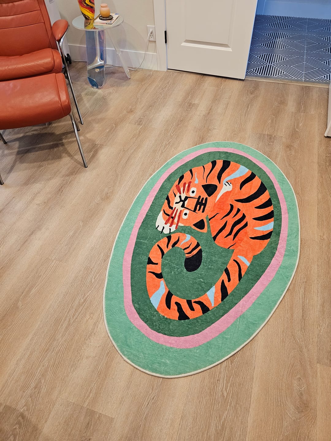 Customer photo review of Oval Tiger Area Rug by Lu Yang