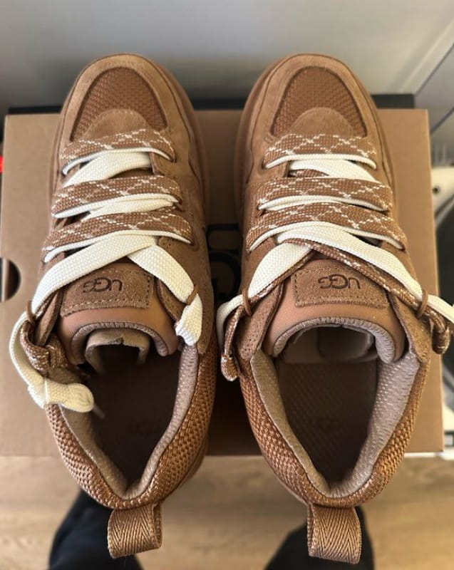 Customer photo review of UGG Lowmel Chestnut