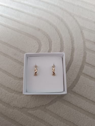 Customer photo review of Boucles d'oreilles WAY