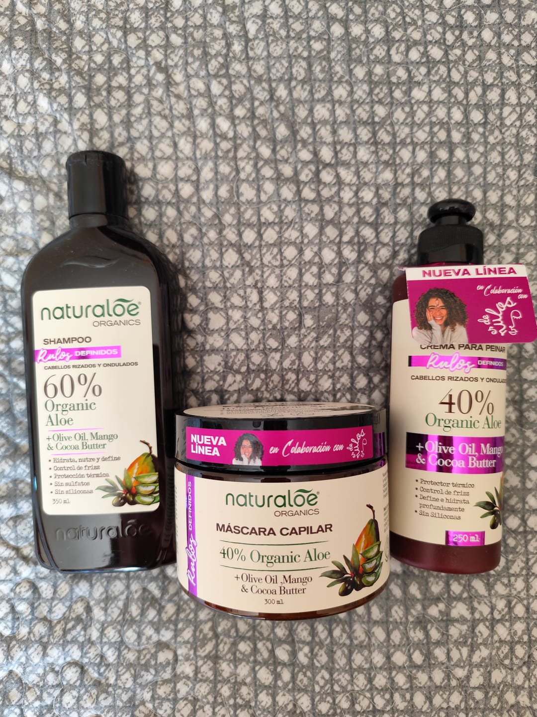 Customer photo review of Crema de Peinar Rulos Definidos 250ml