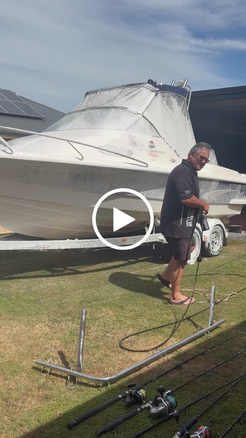 Customer video review of R18 Wall-Mounted Pressure Washer