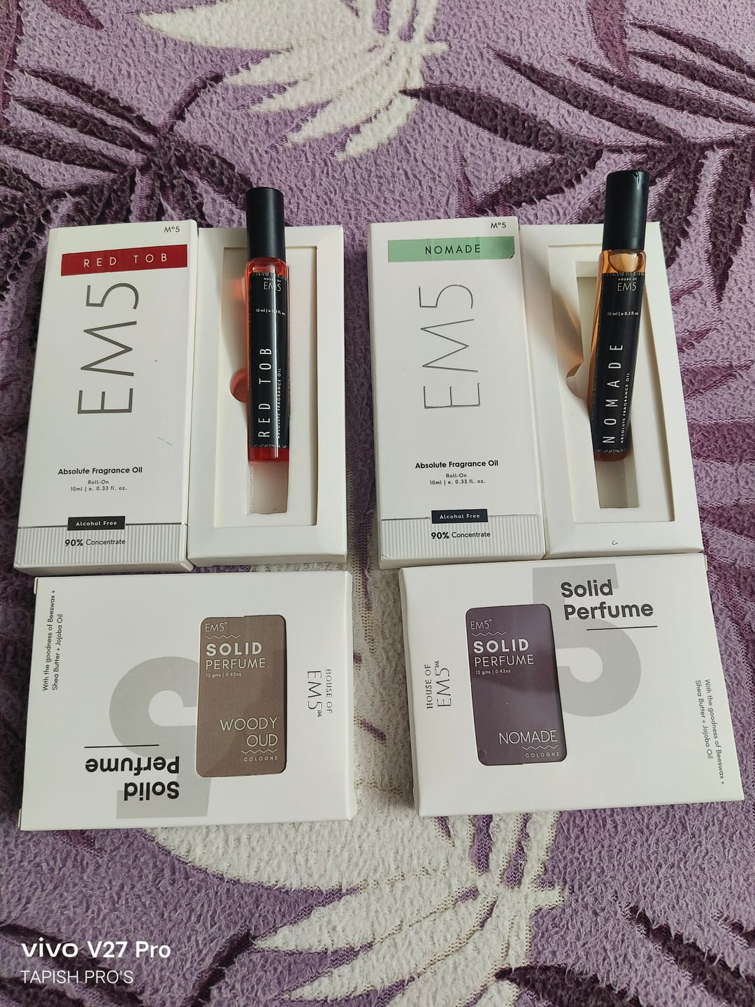 Customer photo review of EM5™ Woody Oud | Solid Perfume for Men & Women | Alcohol Free | Woody Oud Spicy | With the Goodness of Beeswax + Shea Butter