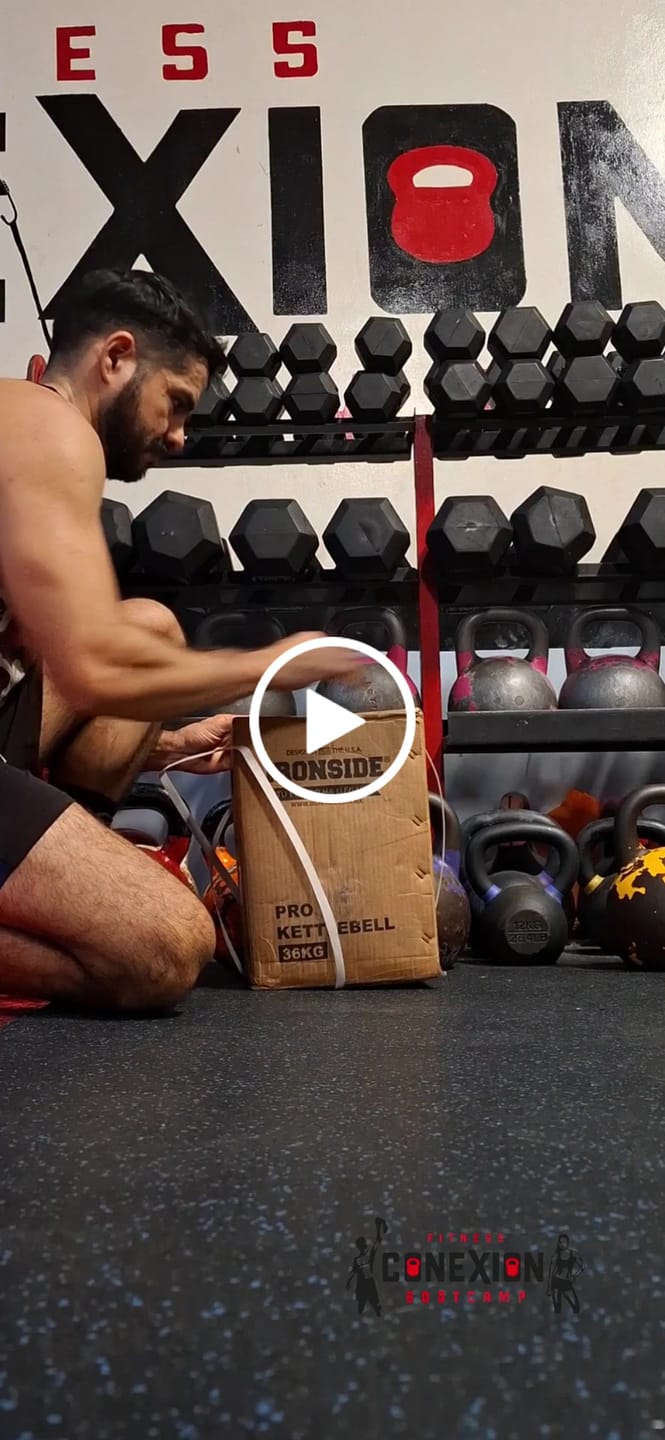 Customer video review of Kettlebell Premium 4 a 36 kg IRONSIDE