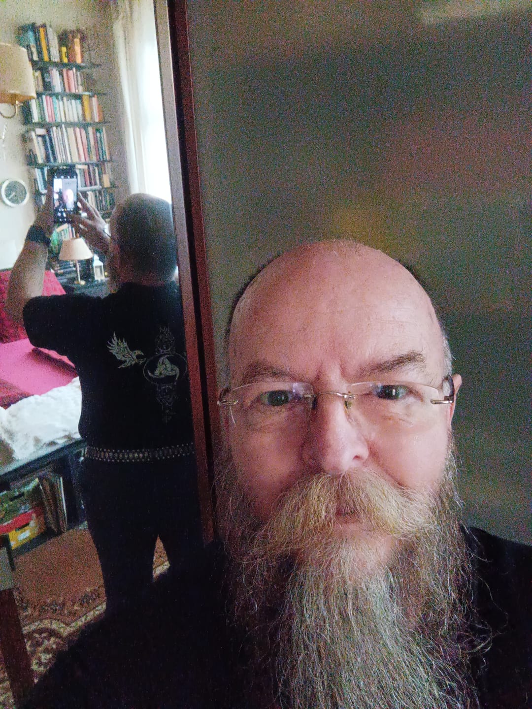 Customer photo review of "Odins Ruf - Gjallarhorn Wikinger-Premiumshirt"