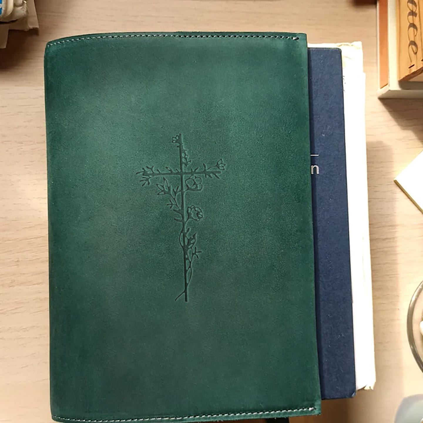 Customer photo review of Bible Case Vintage