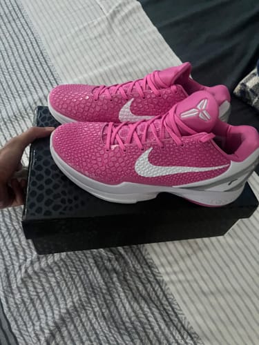 Customer photo review of NIKE KOBE 6 x THINK PINK