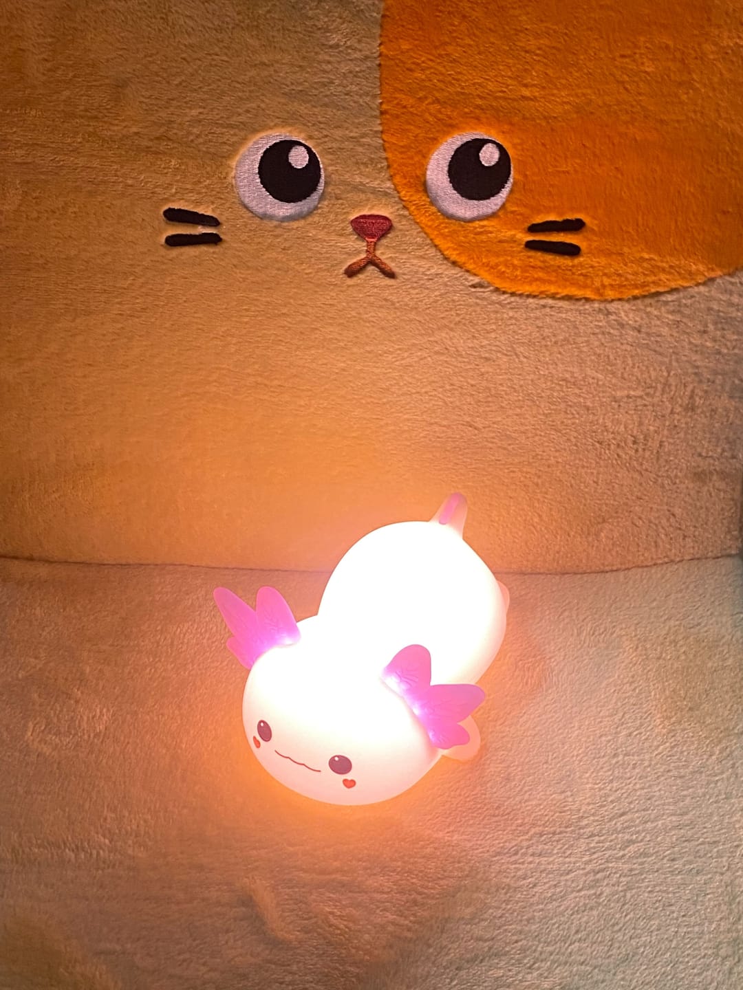 Customer photo review of MeWaii® 2025 Limited Version Axolotl Squishy Silicone Night Light - Perfect Gift 🎁