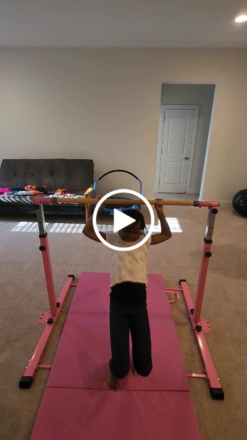 Customer video review of 35.5" x 70.5" x 2.1" Tri-Fold Gymnastics Mat with Carrying Handles