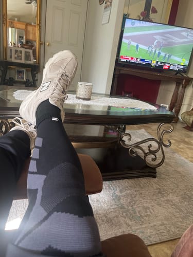 Customer photo review of Compression Sleeves Flytex for Knees and Legs