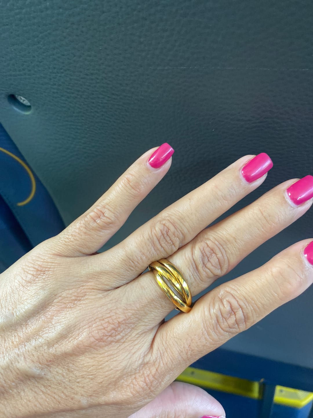 Customer photo review of Anel Trindade Banhado em Ouro 18K