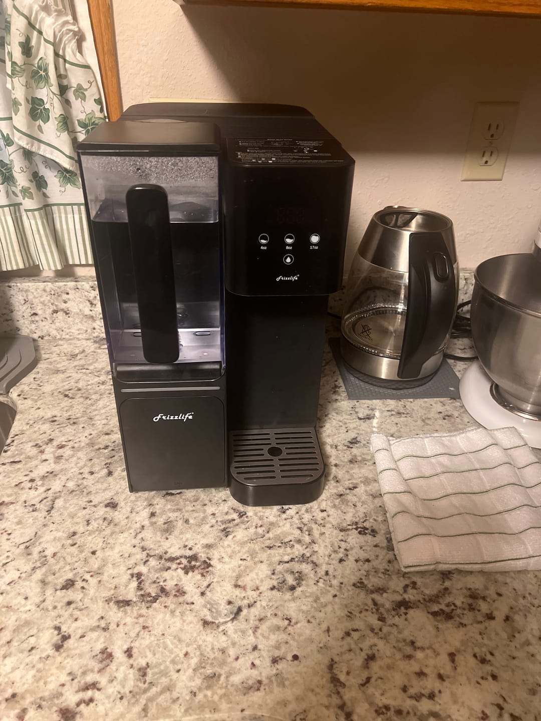 Customer photo review of Frizzlife WB99 Countertop Reverse Osmosis System, Alkaline RO Water Filter with Portable Water Pitcher, NSF/ANSI 58 Certified Elements, TDS & Filter Life Monitoring, No Installation USA Tech Support