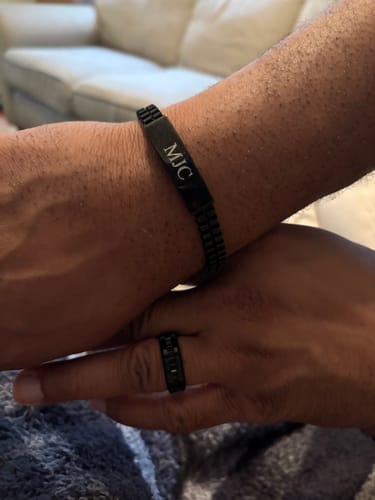 Customer photo review of 8mm Spinner Band