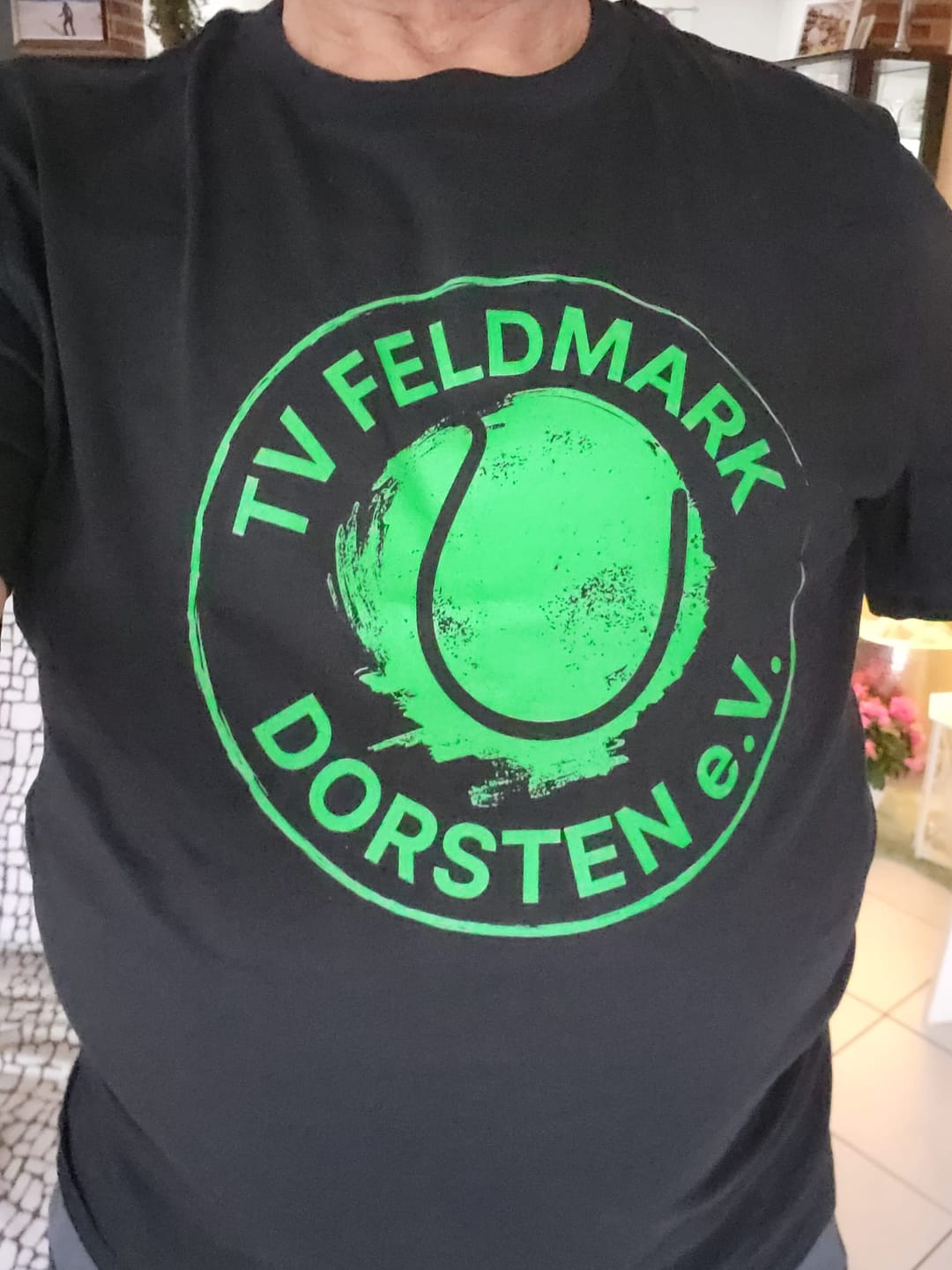 Customer photo review of TV Feldmark | Bio T-Shirt Herren (grünes Logo)