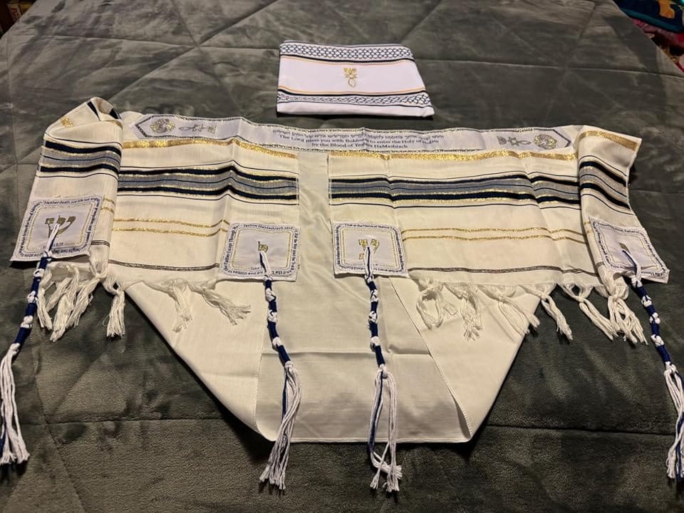 Customer photo review of 10 Colors - HalleluYAH Messianic Tallit Prayer Shawl 72"x 22" with Bag For Men & Women