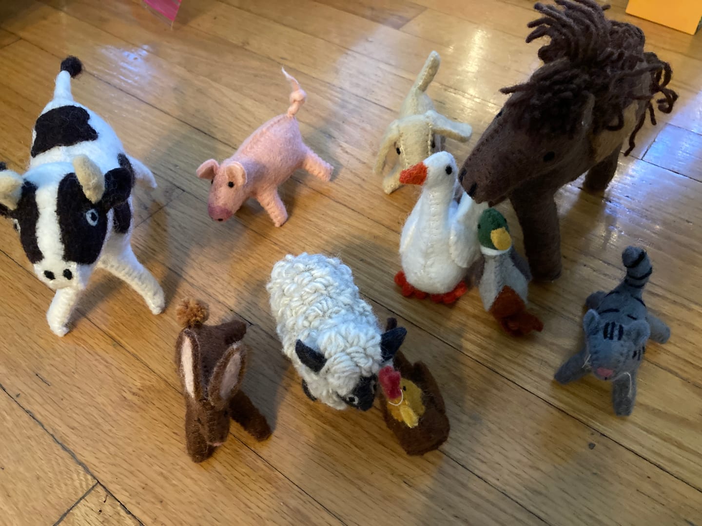 Customer photo review of Felt Farm Animals Toys Set - Set of 10 Toys