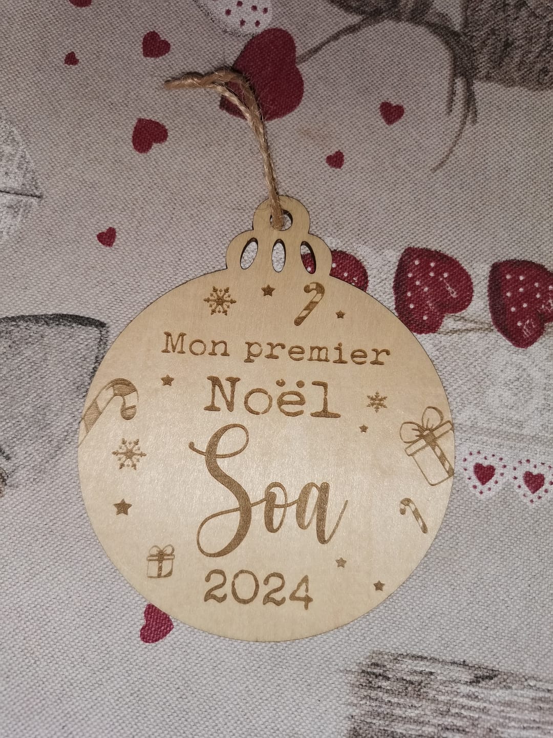 Customer photo review of Boule de Noël Personnalisée - Mon Premier Noël
