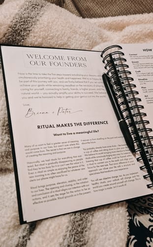 Customer photo review of 2025 Dreambook & Planner