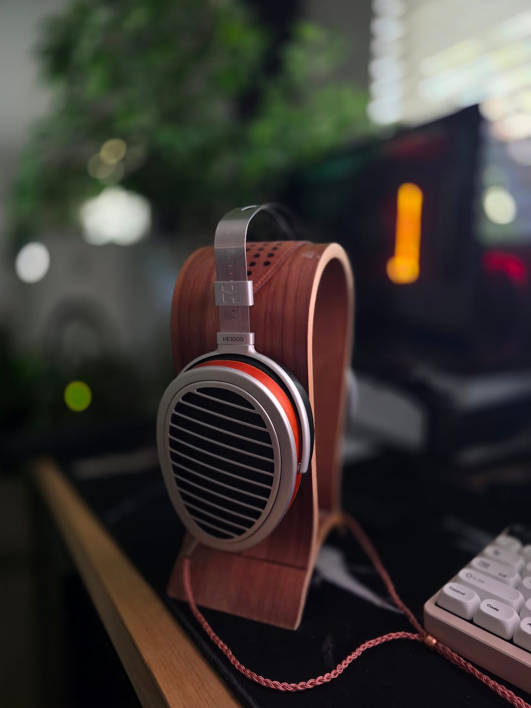 Customer photo review of Hifiman HE1000 V4 Headphones - Stealth Magnet Edition