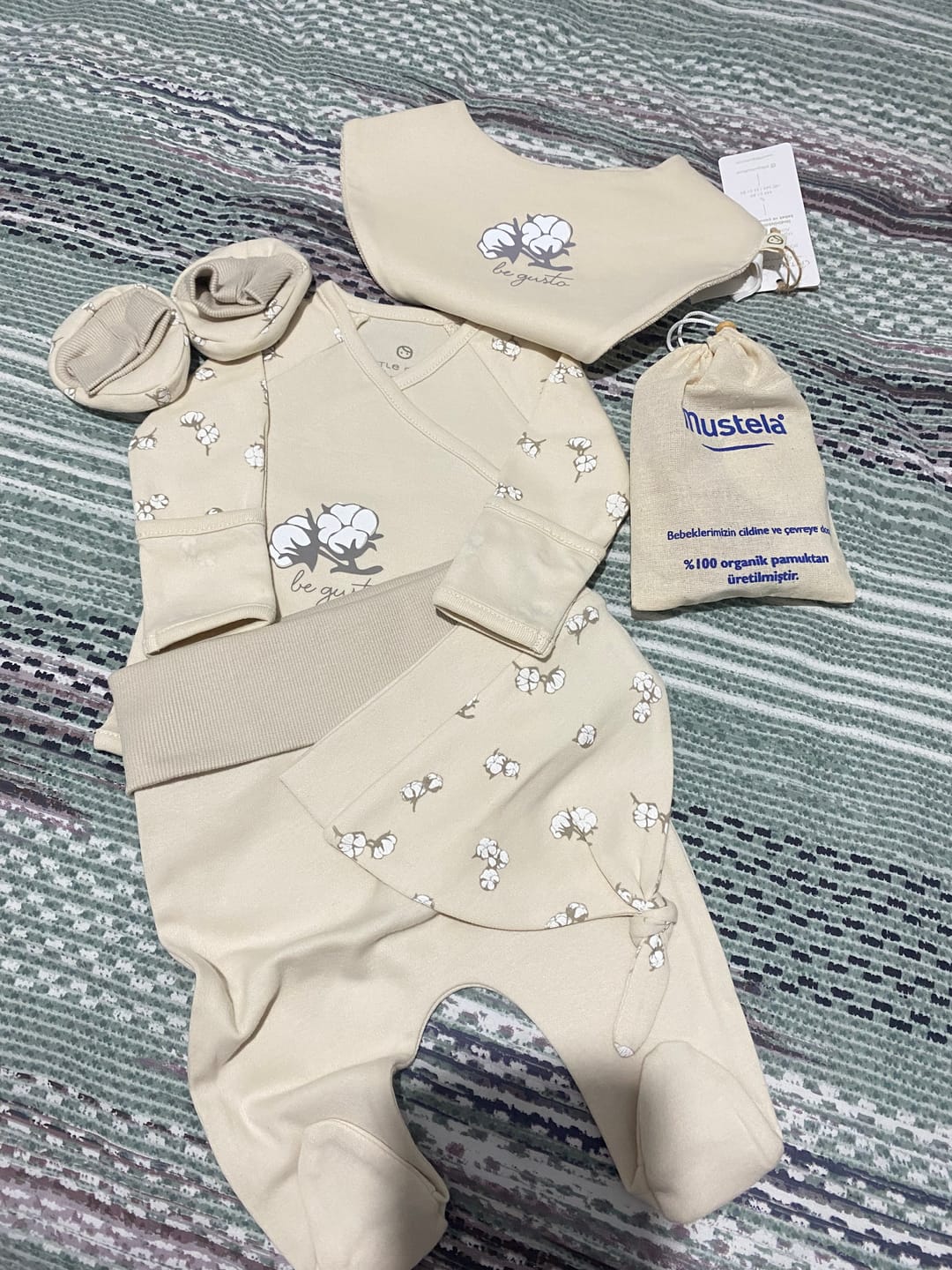 Customer photo review of Organik Pamuk 5'li Büyük Pamuk Desenli Hastane Çıkış Seti
