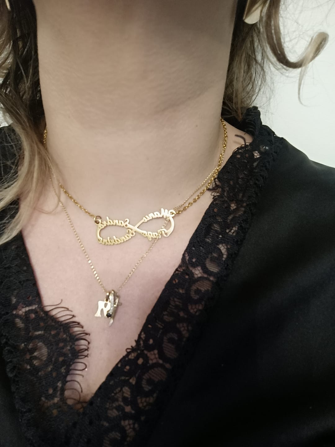 Customer photo review of Collier Personnalisé Infini 4 Prénoms