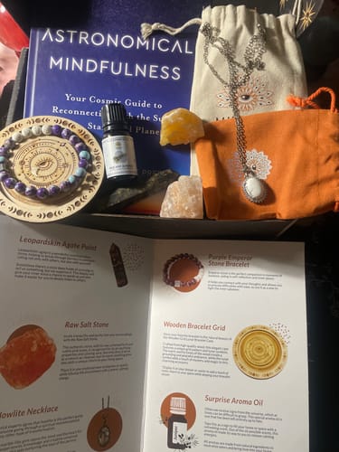 Customer photo review of Mindful Divine Box 12