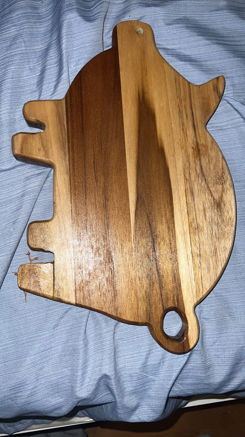 Customer photo review of 15.9x10.5" Pig Shaped Serving Board Acrylic Router Template