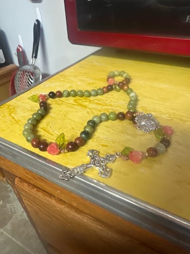Customer photo review of FREE Today: Immaculate Heart of Mary & Crucifix of 8 mm Round Multicolor Jade Nylon Cord Rosary
