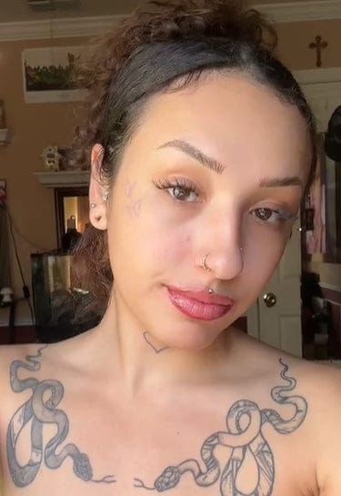 Customer photo review of Velvet Wing
