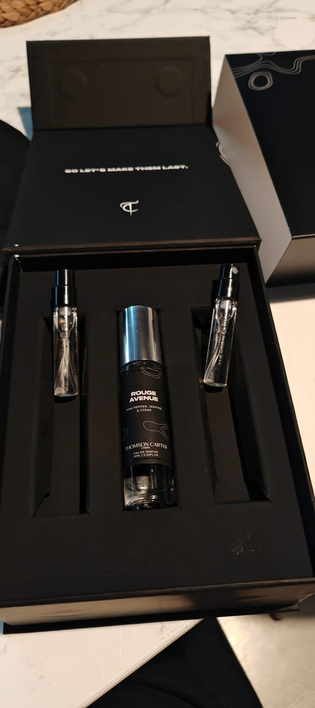 Customer photo review of Redroom | Eau de Parfum