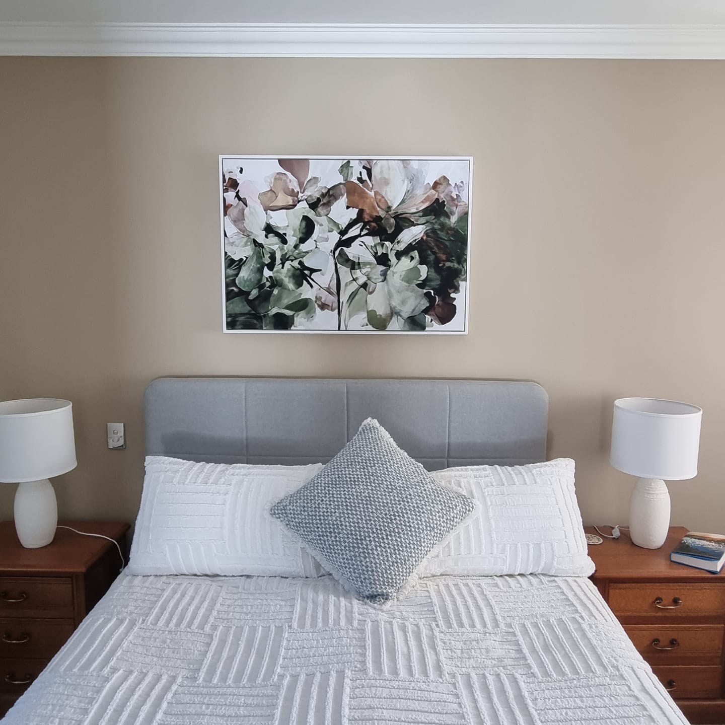 Customer photo review of Pistachio Hydrangea , By Dear Musketeer Studio