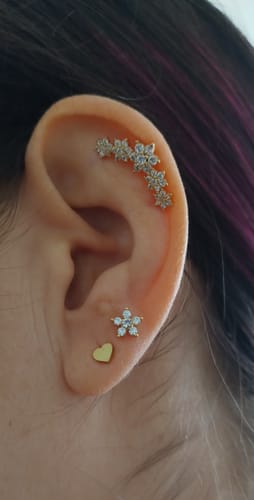 Customer photo review of Set de Flores y Zirconias