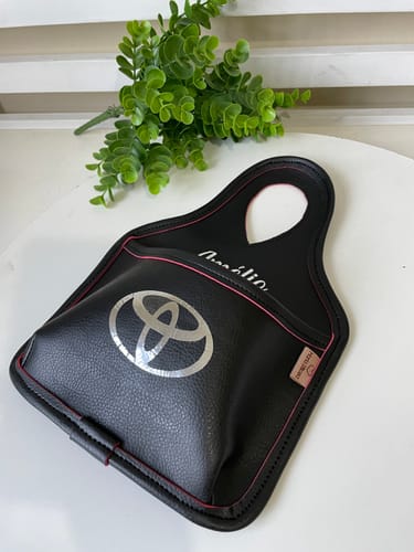 Customer photo review of SOFT COLOR COR PRETO COM FUNDO VERMELHO